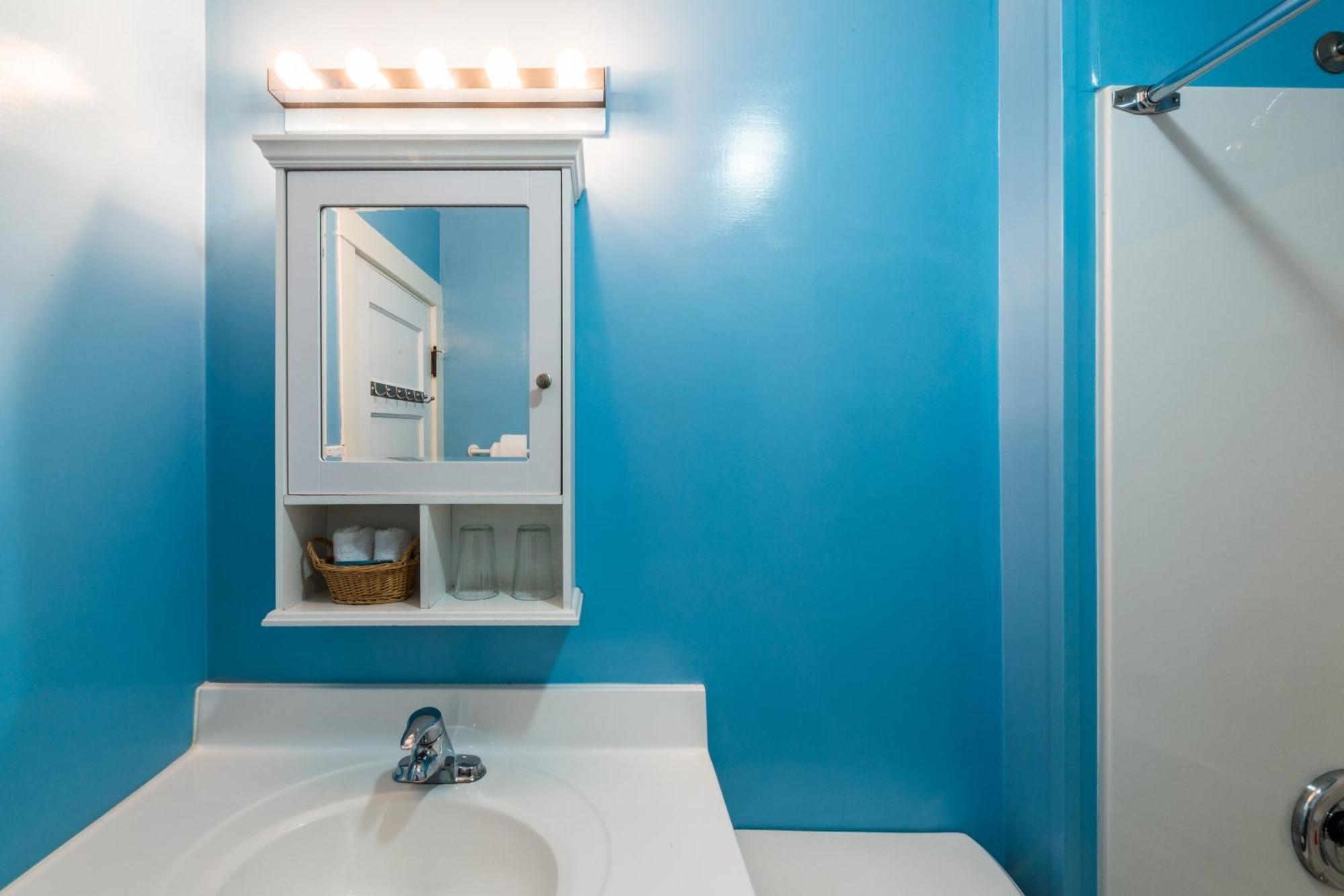 Ocean Island Garden Suites Victoria Pokoj fotografie