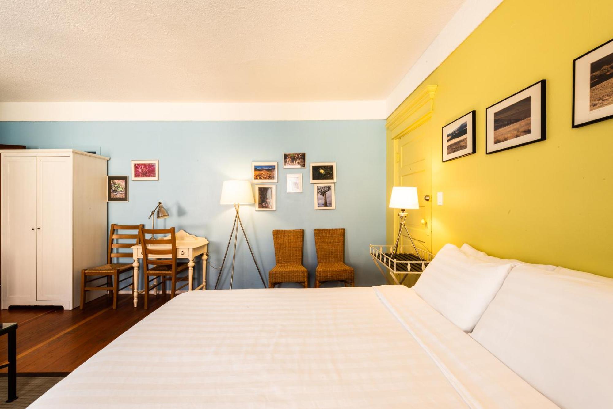 Ocean Island Garden Suites Victoria Pokoj fotografie